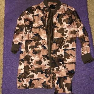 Long camo wind breaker